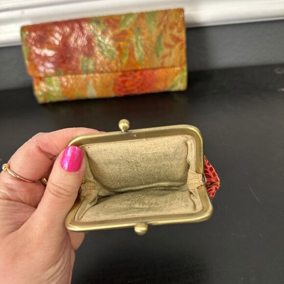 Hobo Eden Embossed Leather Tropical Flap Clutch Purse Snake Wallet w/ Coin Purse - Picture 7 of 7